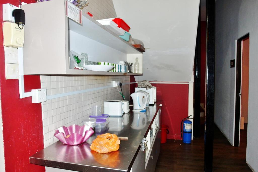 Number Eight Guesthouse Κουάλα Λουμπούρ Εξωτερικό φωτογραφία